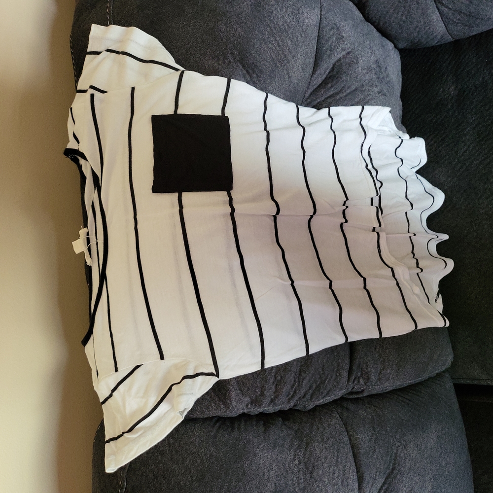 Lightweight, longer back, zenna outfitters